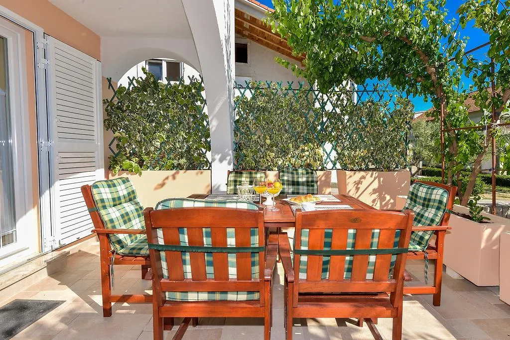Villa Zdenka Pakoštane Apartman