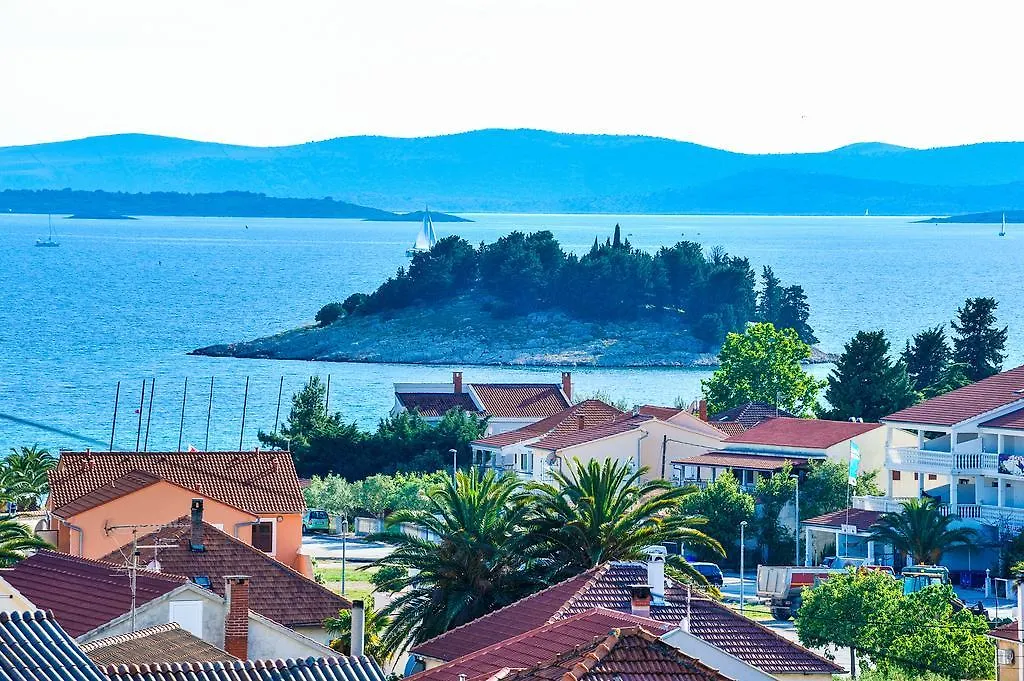 Villa Zdenka Pakostane 0*,  Croatia