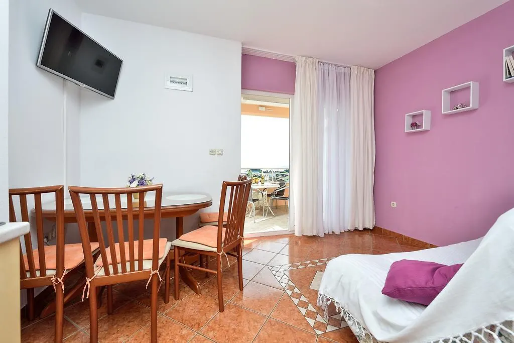 Villa Zdenka Pakostane 0*,  Croatia
