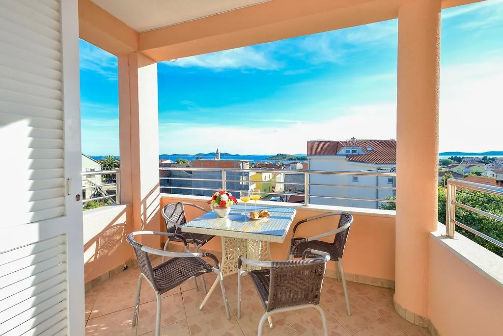 Apartment Villa Zdenka Pakostane