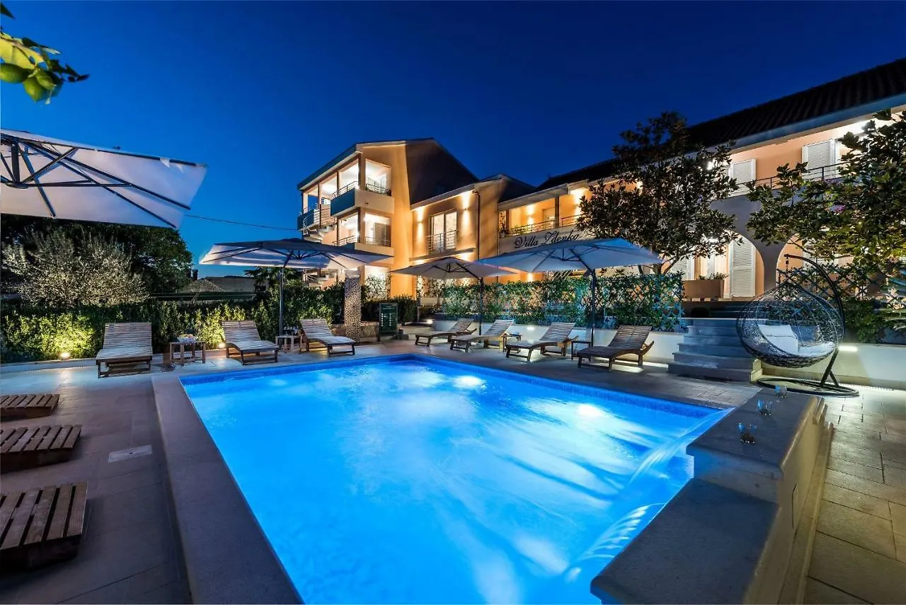 Villa Zdenka Pakostane Croatia